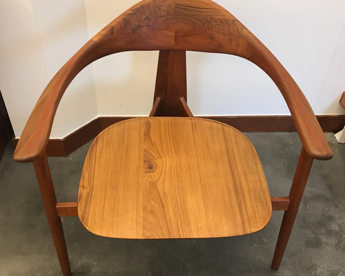 ちょこっと座って楽しい木彫りの椅子民芸品 【公式通販】