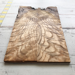 ▤きのかたち／ coaster「杢入り梻（たも）の犬耳コースター」│インテリア 無垢材 木 木材 花台 飾り台 床の間 7枚目の画像