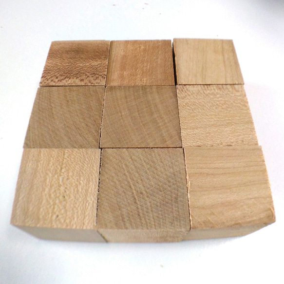 ▦きのかたち／cube「華やかな木たち（か）：ブラックウォルナット、ブラックチェリー、シカモア、チーク」│無垢材 5枚目の画像