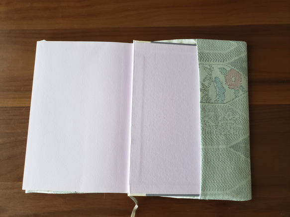 中古白紬から単行本20cmサイズ絹のブックカバー 2枚目の画像