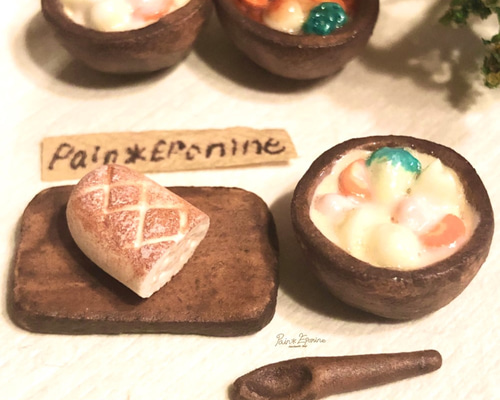 オーダー受付中】ミニチュア クリームシチューと焼き立てパンセット  