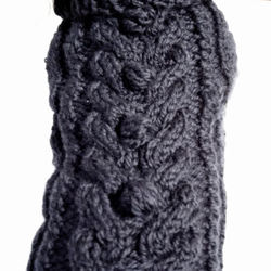 Lサイズブラックのアラン模様セーターです。 3枚目の画像