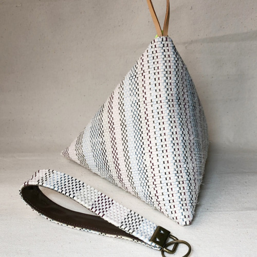 裂き織り 三角テトラのポーチ（小物入）＆キーリングセット ポーチ