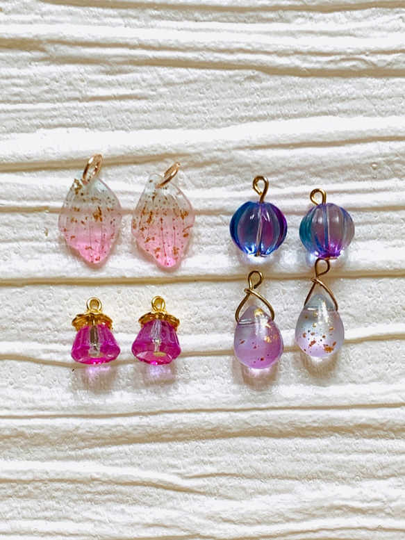 チェコビーズチャーム ハンドメイドチャーム ピアスチャーム C524