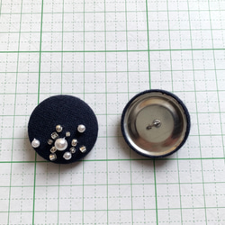 No.1039  ビーズ刺繍のくるみボタン　3個セット　ヘアゴム加工可能 4枚目の画像