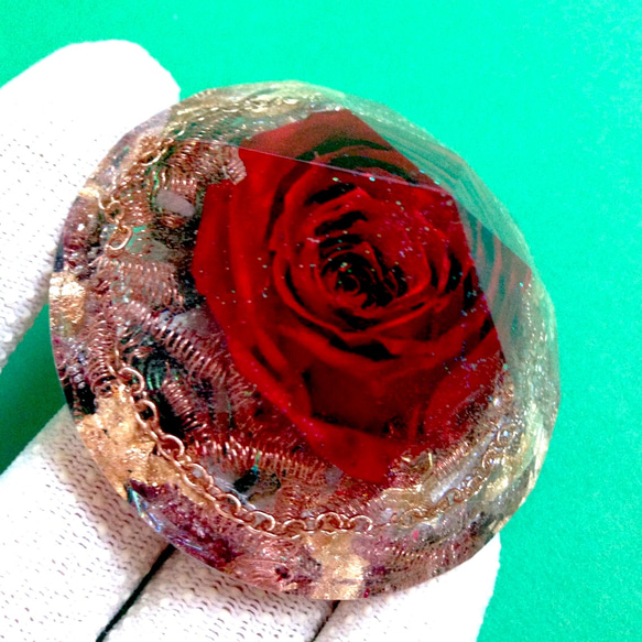 真紅の薔薇のダイヤモンドタイプ☆オルゴナイト 2枚目の画像