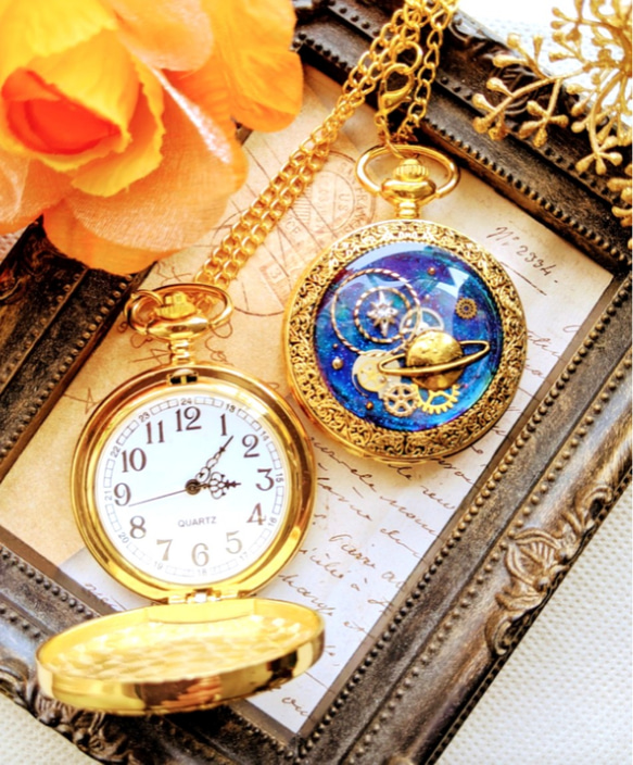 星空と歯車と星の蓄光宇宙レジンオルゴナイト懐中時計version 星空と