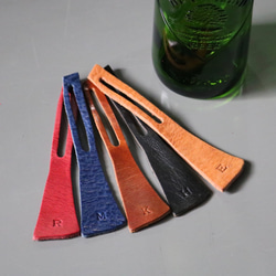 這是我的飲料。領帶式 PET 瓶標籤 <5 件（5 種顏色）出售，刻有首字母> 第2張的照片