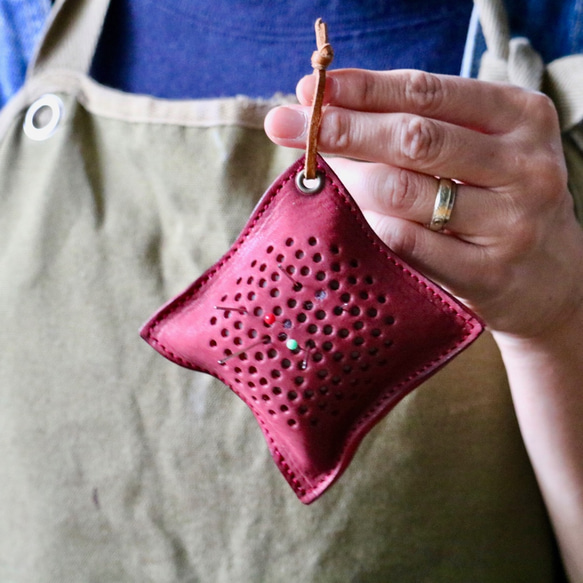 コロッとかわいい! レザーピンクッション(針山) 大 その他インテリア