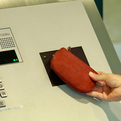 舒適但實用！適合手掌大小的皮革緊湊型皮夾（附鑰匙圈）[駝色] 第7張的照片