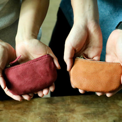 舒適但實用！適合手掌大小的皮革緊湊型皮夾（附鑰匙圈）[駝色] 第6張的照片