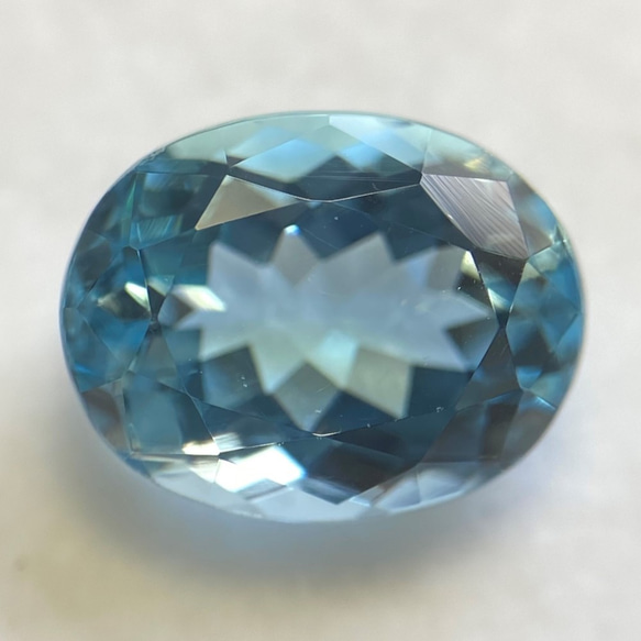 お値引き中】アクアマリン ルース 1.927ct サンタマリアカラー お値引き中】アクアマリン ルース 1.927ct サンタマリアカラー