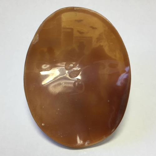 シェルカメオ ルース 約64×48mm 馬に騎乗する紳士を見つめる犬が