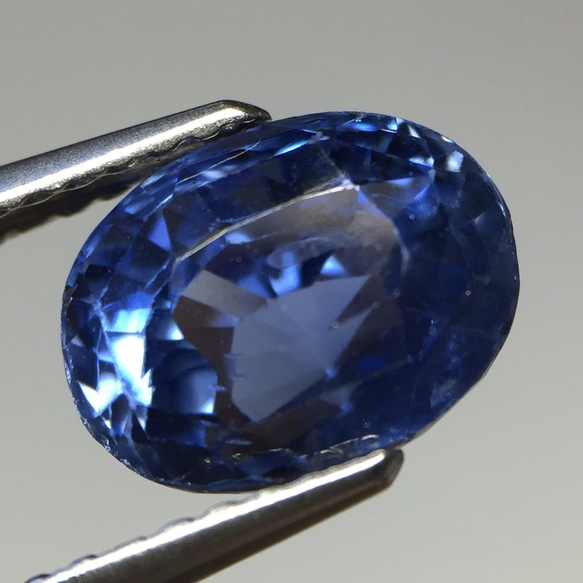 専用出品】大粒 ブルーサファイア ルース 3.418ct 紫がかった