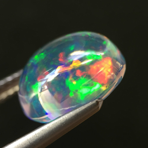自慢の逸品 ウォーターオパール ルース 2.879ct 彩り遊色が
