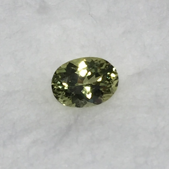 良品 マリガーネット ルース 1.520ct  映える黄緑が美しいソーティング付き 3枚目の画像