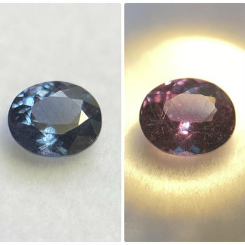 カラーチェンジブルーガーネット ルース 0.446ct アフリカ産 日独 