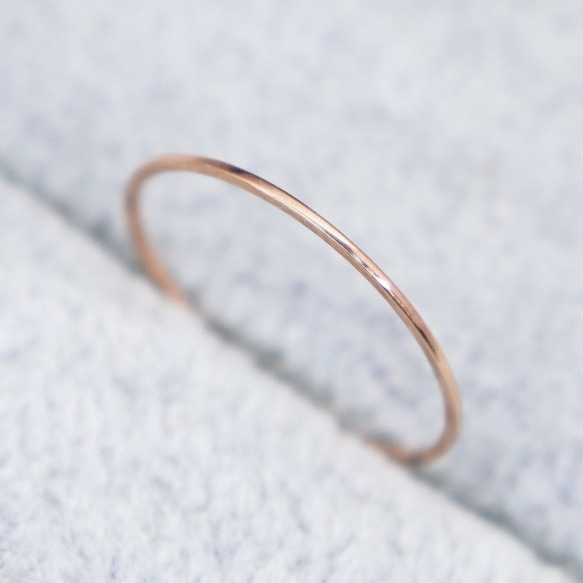 超極細 0.5mm サージカルステンレス シンプル リング 指輪 細い 華奢 金属アレルギー対応 3枚目の画像
