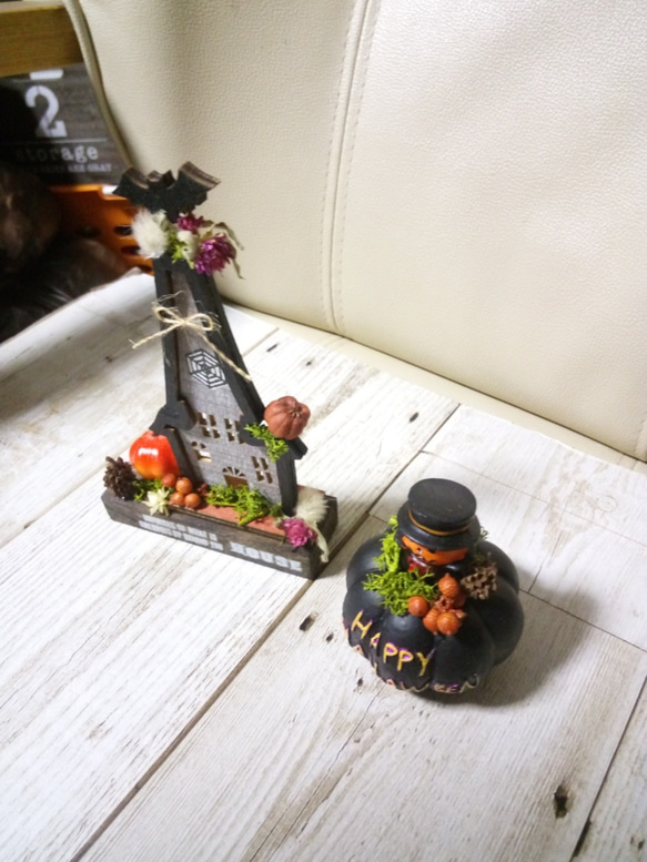 ハロウィンの２種　置物飾り　ブラックかぼちゃとおうちのアレンジ＾＾ 6枚目の画像