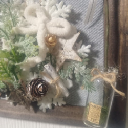 こげ茶フレームの雪の結晶リースとクリスマスピックの飾り＾＾ 6枚目の画像