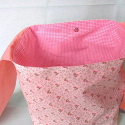 sale 【ちょうちょリボンのお弁当袋】ピンクの小花柄×サーモンピンク【内側はピンク星柄】 5枚目の画像