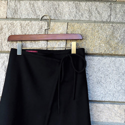 暖か便利グッツ　　カシミヤ混ウールブラックフリーサイズ　巻きスカート 9枚目の画像