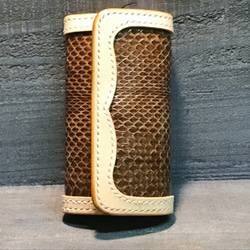 キーケース コブラ革 サドルレザー ヘビ革 手縫い 蛇革 革小物 レザークラフト ハンドクラフト 革 限定品 新品未使用 1枚目の画像