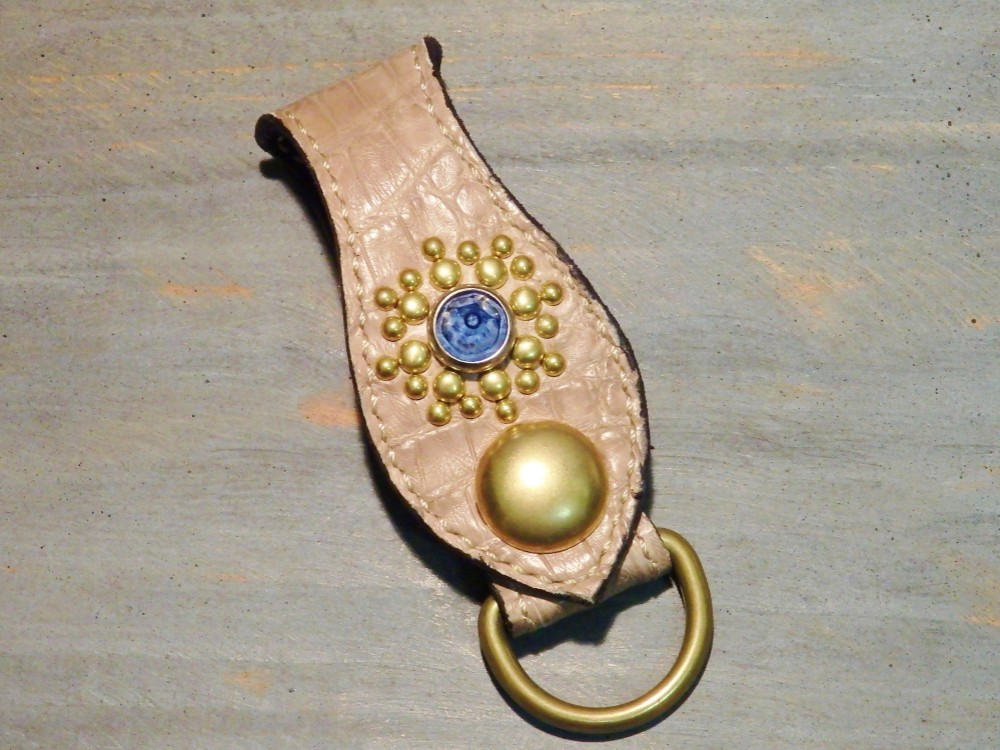 キーループ カイマンワニ スタッズベルトループ 手縫い ワニ革 クロコダイル レザークラフト 革小物 限定品 新品未使用