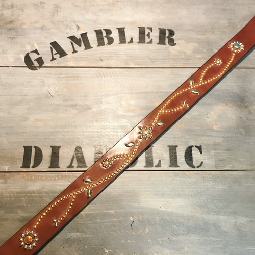 スタッズ　レザー　ベルト　ハンドメイド　beli-11 スタッズベルト サドルレザー レザーベルト バイカーズ 革ベルト