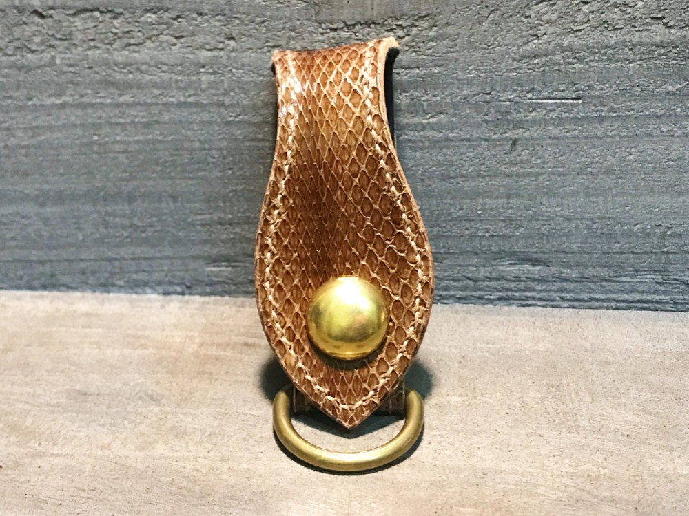 キーループ コブラ革 サドルレザー ヘビ革 ベルトキーループ 手縫い 革小物 レザークラフト 蛇革 限定品 新品未使用