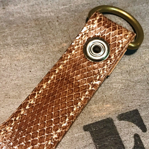 キーループ コブラ革 サドルレザー ヘビ革 ベルトキーループ