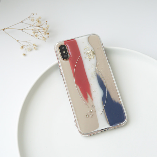 赤×白×ブルーの3色で異国風を味わえるマニキュアスマホケース iPhone12