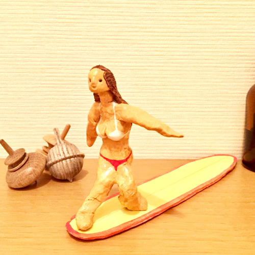 紙粘土オブジェ サーフガールズ 01 立体・オブジェ エシモ 通販
