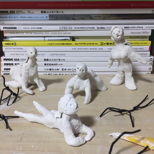 紙粘土オブジェ サーフガールズ 04 その他インテリア雑貨 エシモ 通販