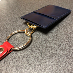 ルガトー2ポケットカードケースパスケース縦型紺ネイビーナスカンDカン金具付き金ゴールド 7枚目の画像