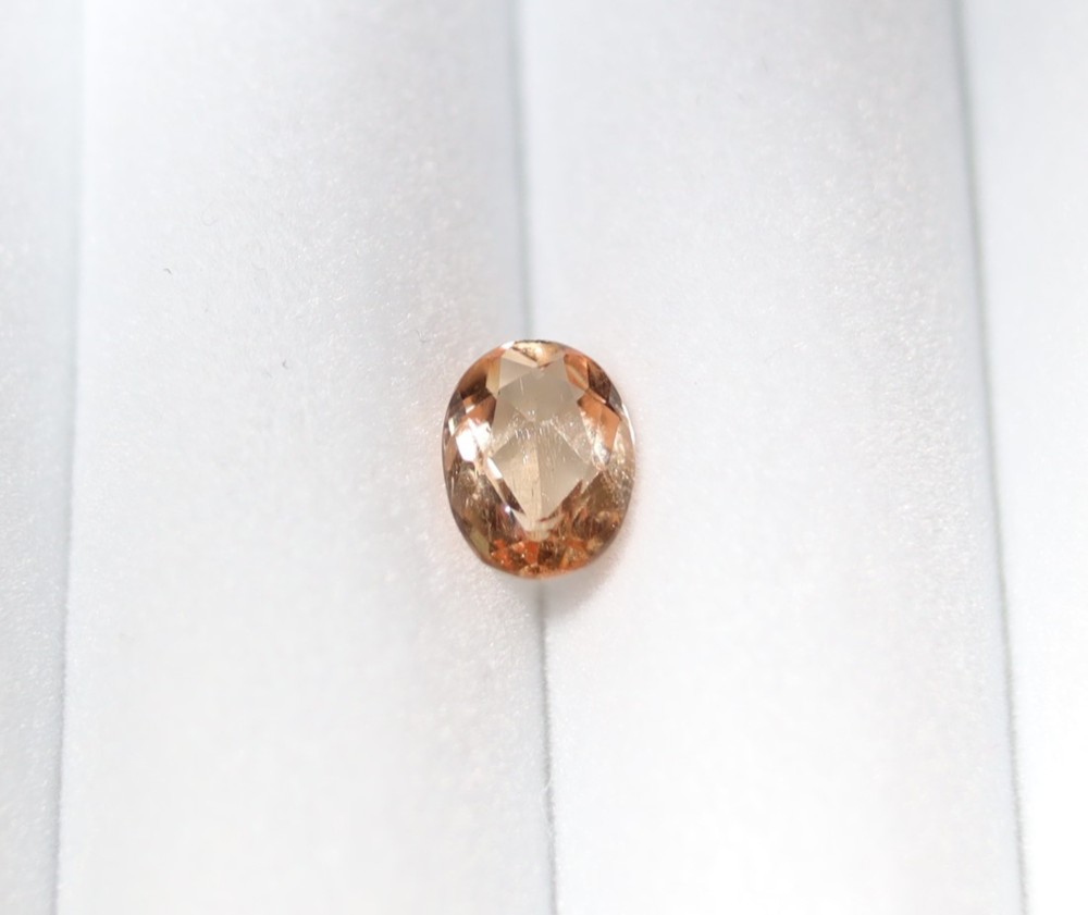 《No,34》インペリアルトパーズ 1.379ct　【宝石 ルース】