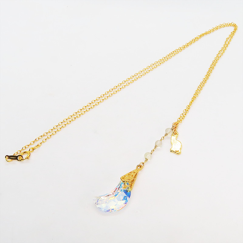 14KGF 猫モチーフのネックレス 大粒の三日月型スワロフスキーと3連レモンクオーツ