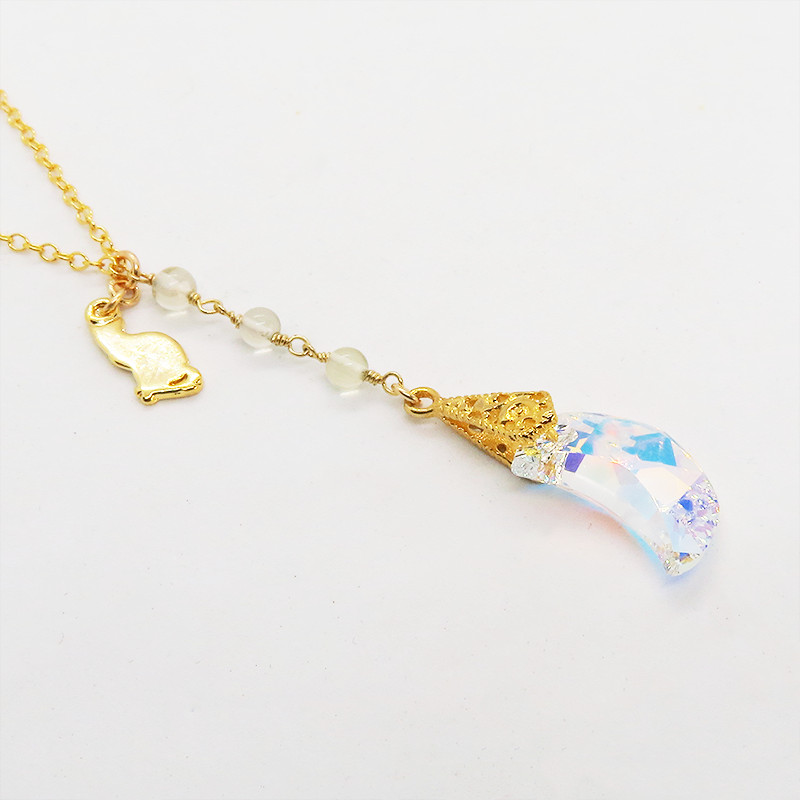 14KGF 猫モチーフのネックレス 大粒の三日月型スワロフスキーと3連レモンクオーツ