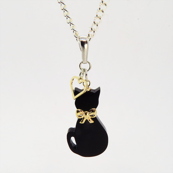 黒猫シルエットモチーフとハートのワンポイントの大人可愛いネックレス SV925変更可 5枚目の画像