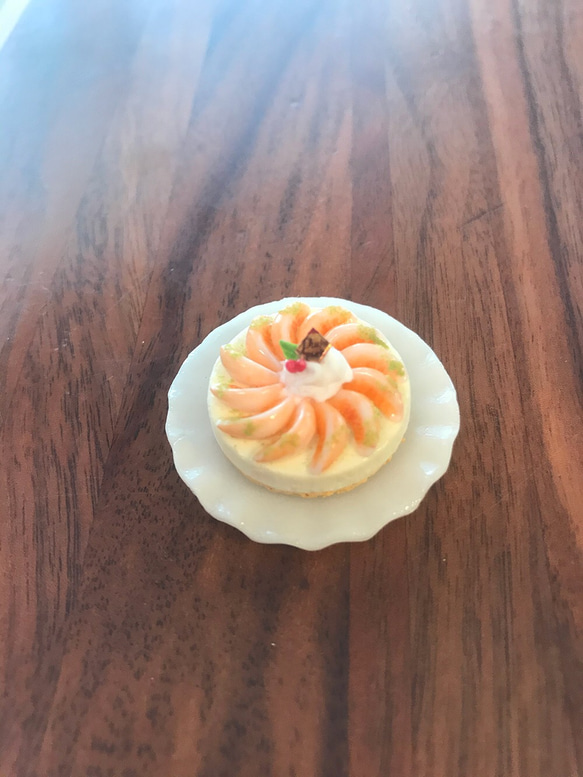 【受注生産】ミニチュア白桃レアチーズケーキ 2枚目の画像