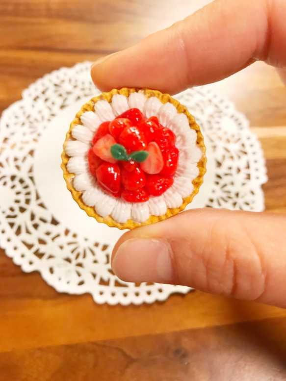 受注生産】ミニチュアクリームイチゴタルト その他置物 プチプチガトー