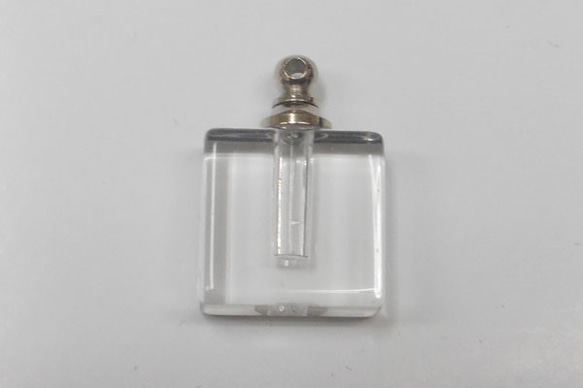 香水 ネックレス アロマ ペンダント ネックレス ガラス容器 香水瓶 0.1cc デコ 素材 正方形型 ２個セット 2枚目の画像