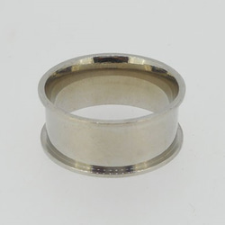 ハンドメイド素材 パーツ ステンレス316Ｌ ステンレスカラー　指輪(リング）幅9mm 内径18mm(16号) 1溝 3枚目の画像