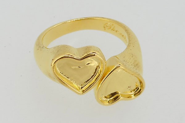 500】薔薇のリング／樹脂粘土／フリーサイズ 樹脂粘土製 バラ・お花