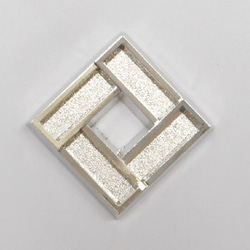 SHAREKI エポキシ樹脂粘土 スクエア（四角形）ペンダントフレーム シルバー バチカン無し squ-pen3-s 1枚目の画像