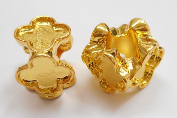 SHAREKI 樹脂粘土 クレイデコ チャーム芯 (ロンデル）花型 四面 2個入り ゴールド b-15 1枚目の画像