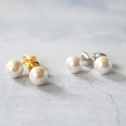 一粒コットンパール（6mm）のピアス／イヤリング《345_01》 ピアス