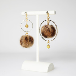 レオパード柄の小さなファーカボションピアス／イヤリング《576_01