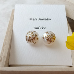 蒔絵パールピアス / タンポポの綿毛とスワロ / maki-e pearl earrings/dandelion 4枚目の画像