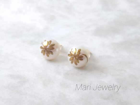 蒔絵パールピアス /小さなディジー/maki-e pearl earrings/daisy 1枚目の画像